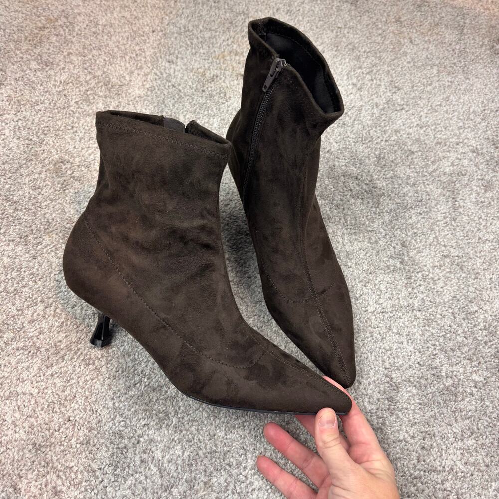 New! UnisaBrown Faux Suede Kitten Heel Booties size 8.5